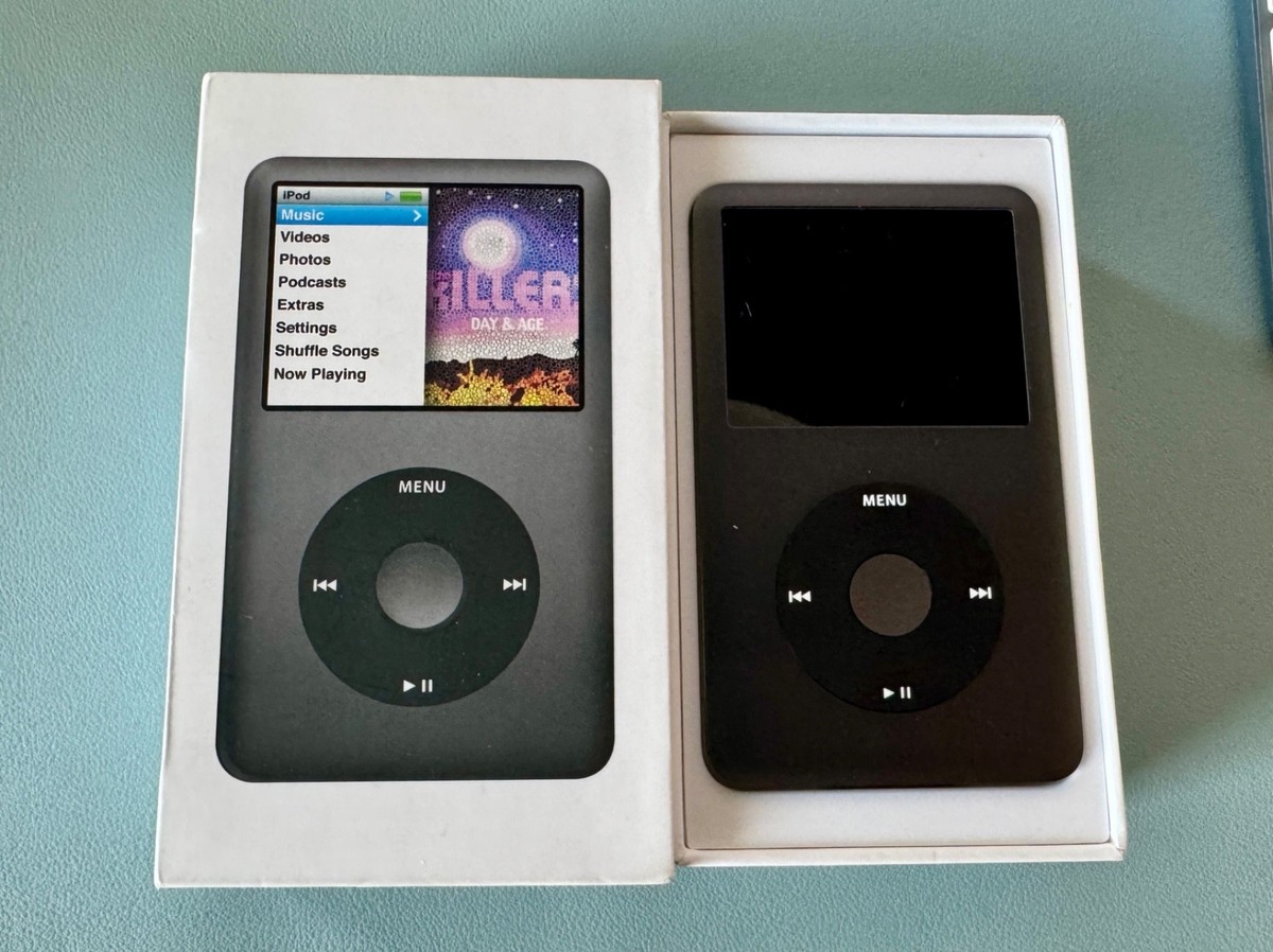 Apple iPod Classic 7th Generation Black 160 Gb A1238 - AS IS For