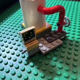 LEGO Batman Movie 70900 The Joker Balloon Escape bomb time device only