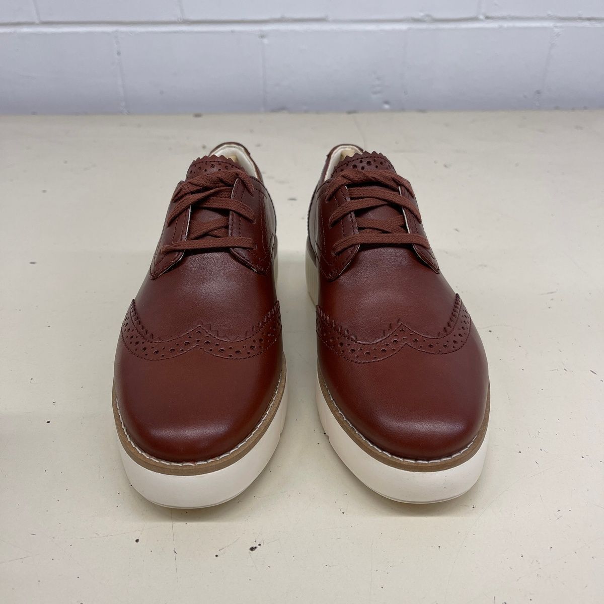 COLE HAAN Grand City Platform Oxford Women's Size 5B Dark