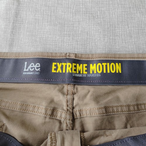 Lee Jeans Extreme Motion Straight Fit Tapered Leg Men’s W50 L29 Brown - Picture 3 of 10
