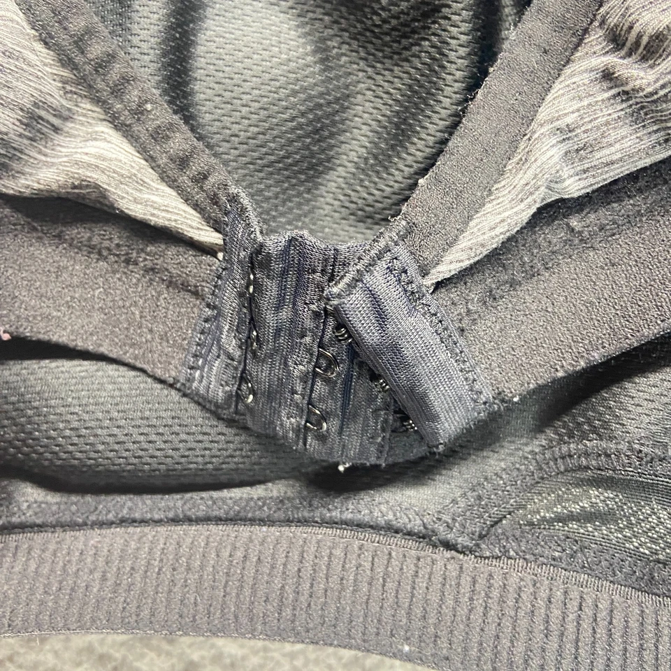 Sujetador deportivo Danskin Now para mujer espalda deportiva acolchado talla 40D gris negro Foto 4 de 4