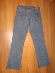 levi's slimming boot