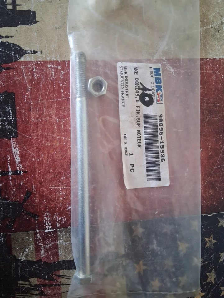 Motobecane MBK 51 et autres Axe supérieur moteur origine neuf - Photo 1/1