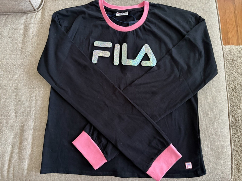 NWT Fila Teen or Small Woman Long Sleeve Black Crop Top Silver Foil - XL