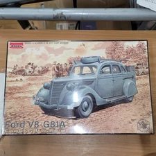 [Unassembled] 1/35 German Ford V8-G81A Funkwagen Radio Relay Car [RE35818]
