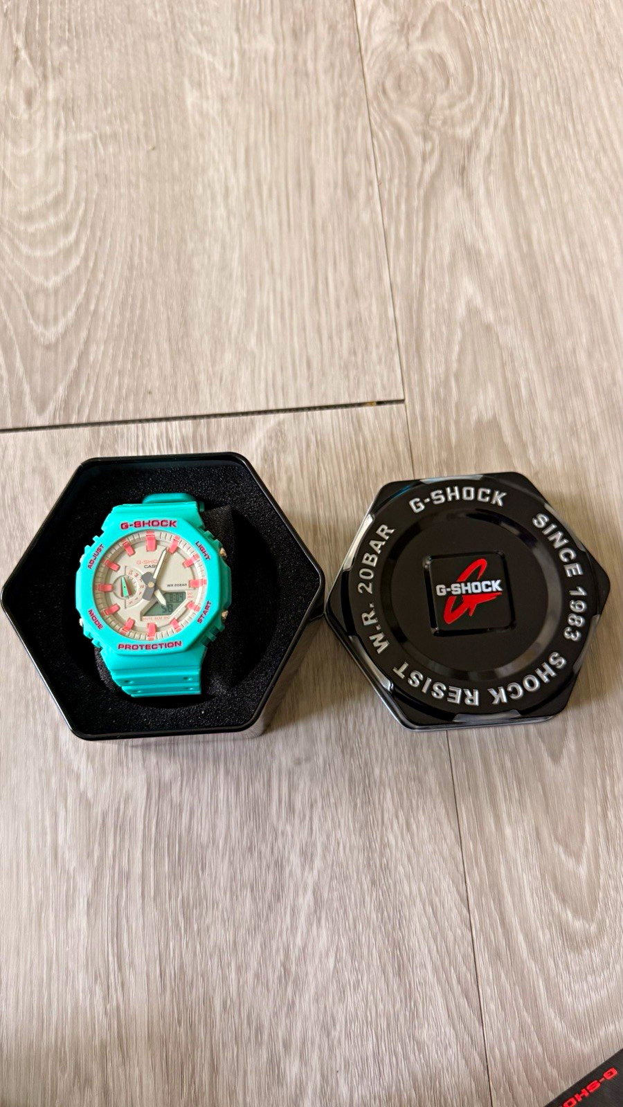 Casio G-SHOCK Analog-Digital Quartz Blue Resin Strap 200m Watch Box Papers