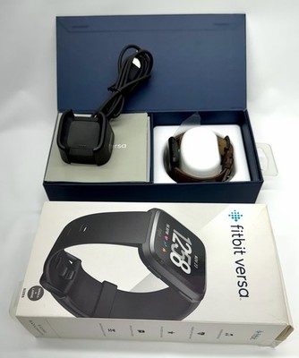 Fitbit Versa Smart Watch Fitness Activity Tracker w/ S & L Size Used