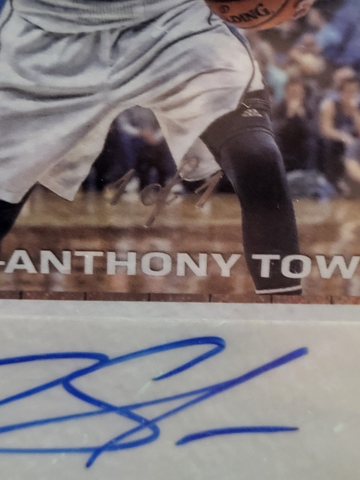 2015-16 Panini Karl Anthony Towns  1/1  RC Auto BGS 9.5 view 3