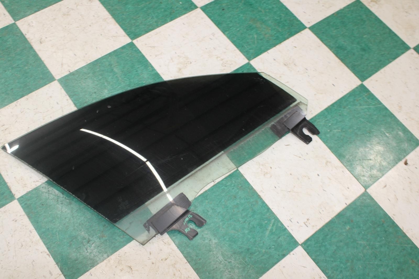 14-22 MASERATI GHIBLI *TINTED* Passenger Right RH RF Front Door Window Glass OEM