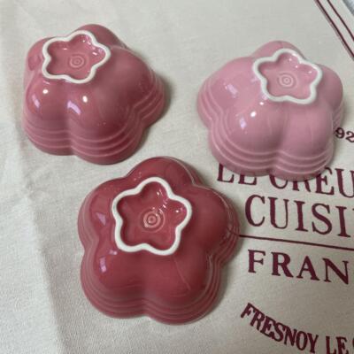 Le Creuset Mini Flower Bowls fleur Set of 3 flower collection | eBay