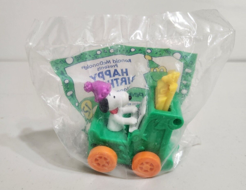 🔥VINTAGE PEANUTS SNOOPY SEALED MCDONALD'S HAPPY MEAL TOY FIGURE COLLECTIBLE🔥
