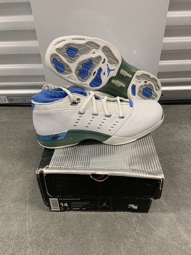 Air Jordan 17 OG Low “White Carolina 