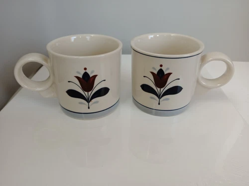 Set of 2 Noritake Epoch Korea Coffee Cups/Mugs Tulip Blue Brown Black
