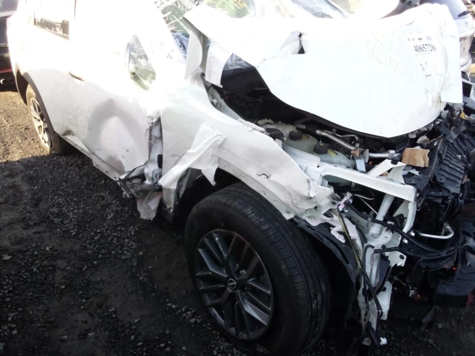 Used Fuel Injection Throttle Body fits: 2022 Nissan Rogue 1.5L intake mounted af - Image 4 of 4