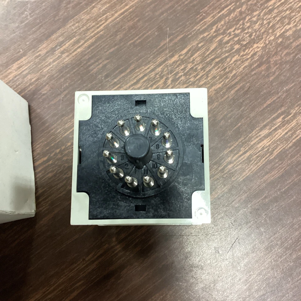 AUTOMATION DIRECT MS4SM-AP-ADC 0.05s-60h On-Delay Relay Timer - Image 3 of 4