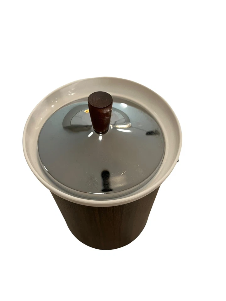 Cubo de hielo MCM vintage de nogal Kromex con cromo años 60 bar de cócteles mediados de siglo Foto 3 de 4