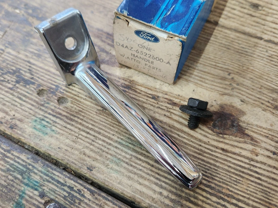 Nuevo de Lote Antiguo Ford 1974 1975 LTD Galaxie Landau Puerta Delantera Manija Interior D4AZ-6522600-A Foto 4 de 4