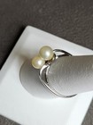 Vintage 925 Sterling Silver Bypass Ring Adorned with 2 Cultured Pearls. Size 7.5 — photo 8