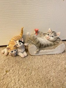 Cat Resin Figurines With Two Cats And One Cat Resting On Couch Knick Knacks