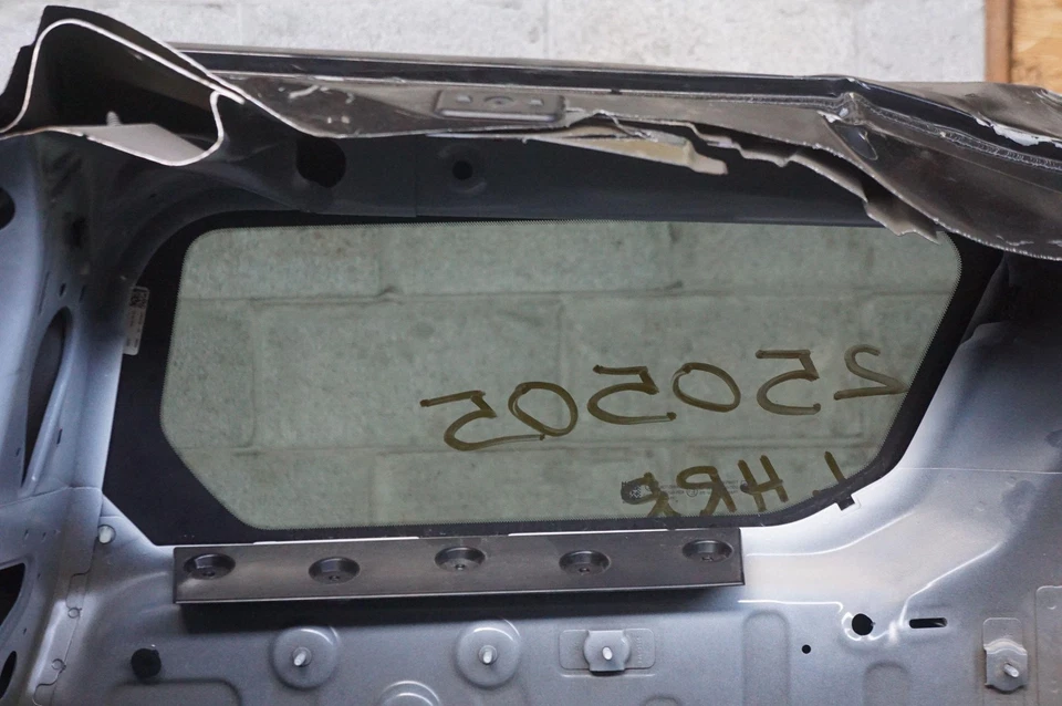 Rear Left Quarter Panel Window Glass OEM 87834173 Gmc Hummer Ev 2024-2025 - Image 4 of 4