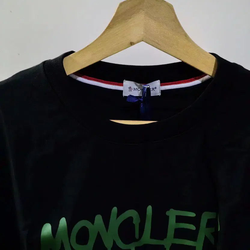 Moncler Men's M Short Sleeve T-Shirt, Black, Size M thumbnail 6