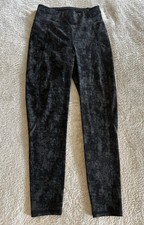 Sweaty Betty Zero Gravity 7/8 Length Leggings Navy Camo Womens Size Small