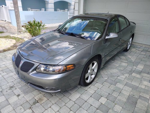 2005 Pontiac Bonneville GXP - 1 OWNER - CLEAN CARFAX - 74K LOW MILES - RARE FIND - Foto 13 di 24