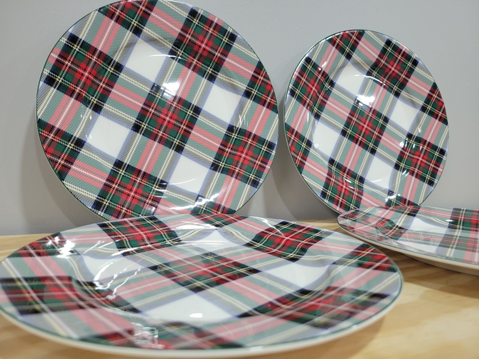 Mikasa Tartan White Christmas Plaid Salad Plate Set of 4 eBay
