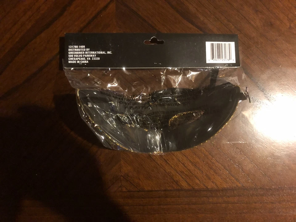 Mardi Gras Silver Sequin Mask with Tie Closure NIP - Image 3 of 4