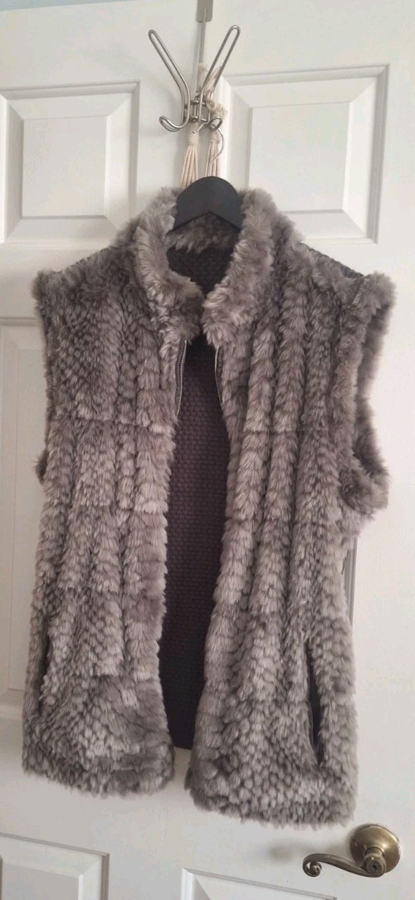 Love Token Reversible Fur Vest Brown  M Runs Large