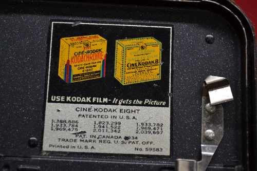 VIDEOCAMERA VINTAGE CINE KODAK OTTO MODELLO 25 8MM PELLICOLA * PER RICAMBI - Foto 8 di 9