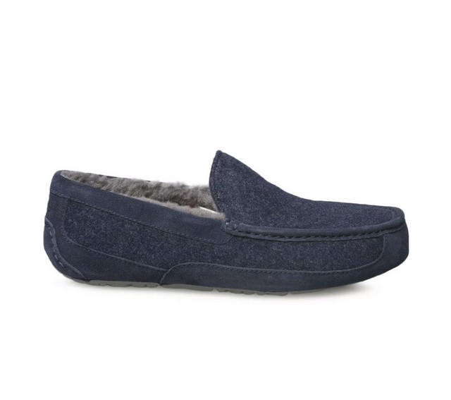 size 17 mens slippers