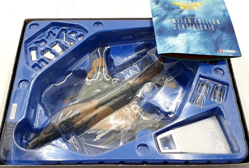 Corgi 1/72 Scale AA33218 - McDonnell F-D Phantom USAFE RAF Suffolk 1970 - Image 4 of 4