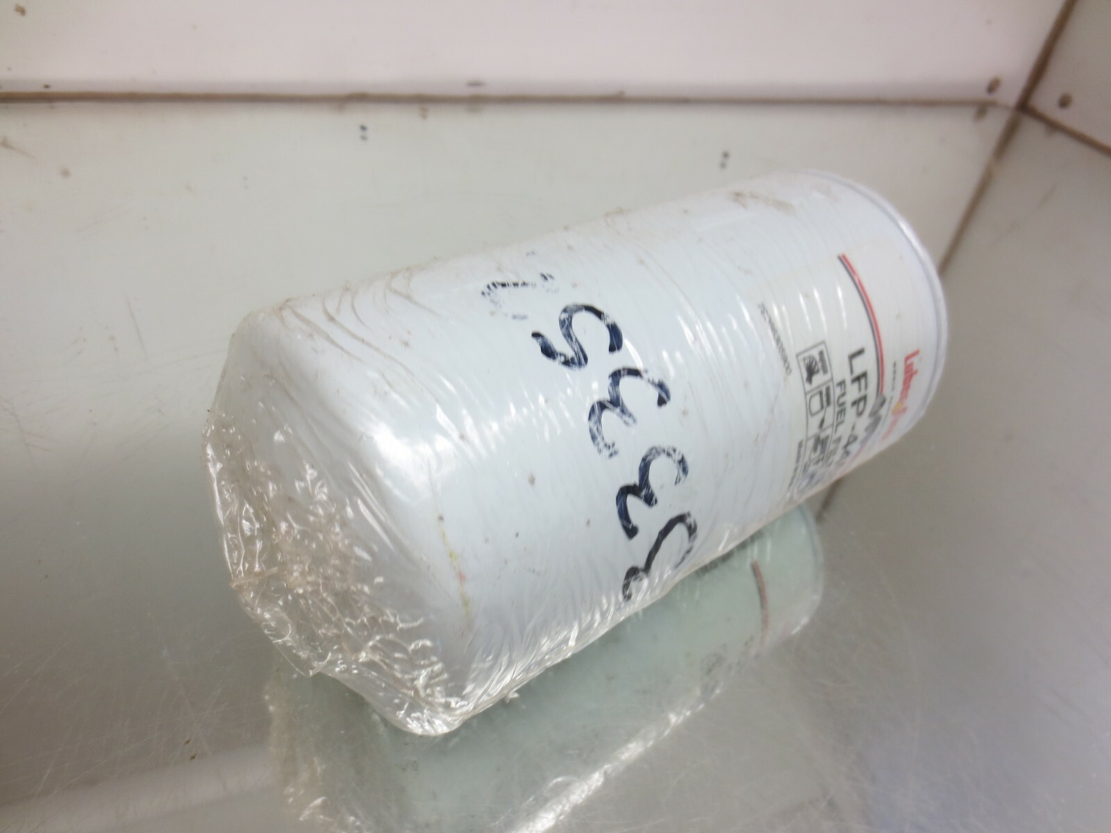LUBERFINER LFP440F - Cross reference oil filters