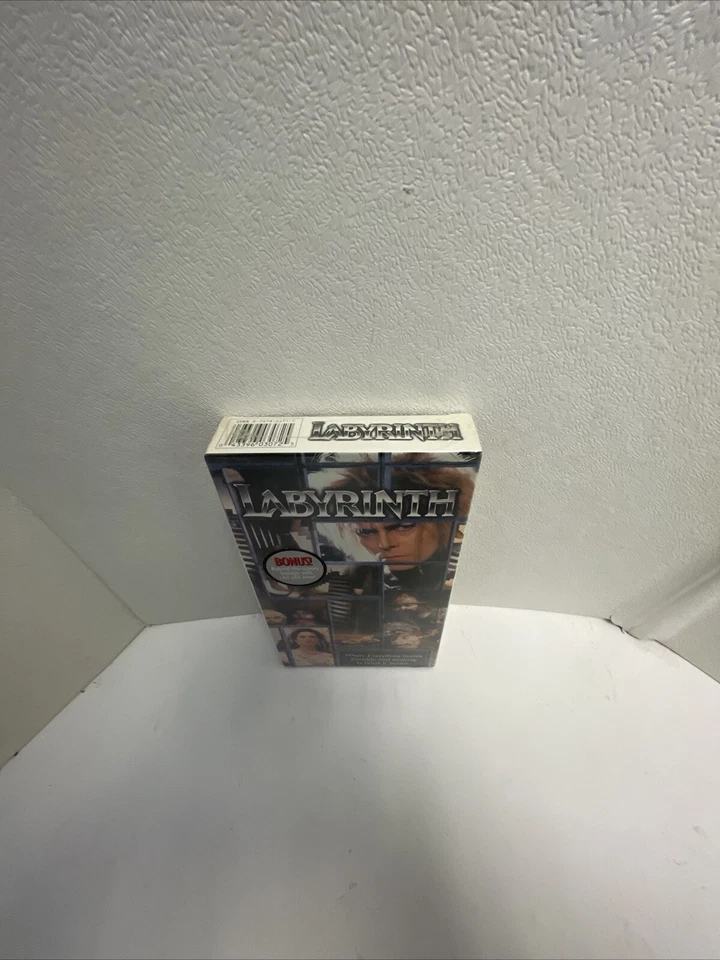 Labyrinth - 1999 VHS - David Bowie Jim Hensen - BRAND NEW SEALED - Rare - Image 2 of 4