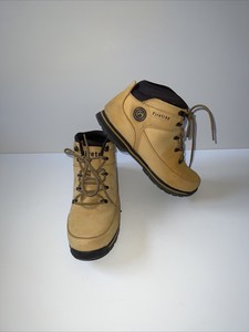 firetrap walking boots