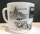 VINTAGE FEDERAL MILK GLASS WALL SOUTH DAKOTA SOUNEVIR COFFEE MUG Org Tag