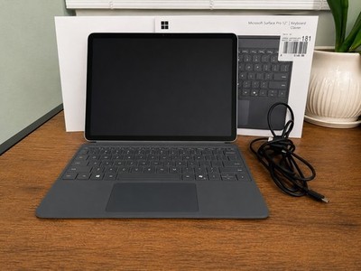 Microsoft Surface Pro Copilot+ PC 12'' Snapdragon X Plus 16GB RAM 256GB UFS