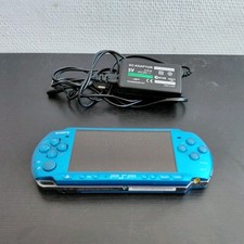 Sony PSP-3004 Console portable PAL Bleue 32 Mo Wi-Fi USB + chargeur