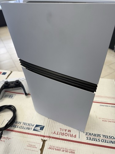 Sony Playstation 5 Pro CFI-7019 2TB Home Disc-Free Console | White - Picture 13 of 14