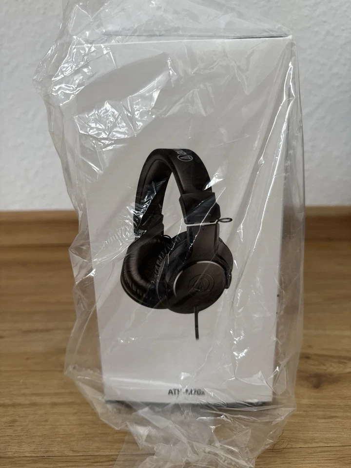 Versiegeltes NT1 Rode Set + Studio Kopfhörer+ Audio Interface - Bild 4 von 4