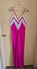 Vintage Lady Cameo Dallas Full Length Hot Pink Nightgown with Lace size Large