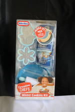 Little Tikes Creative Chefs Winter Cookies Kit Pretend Play Dough Set NIB