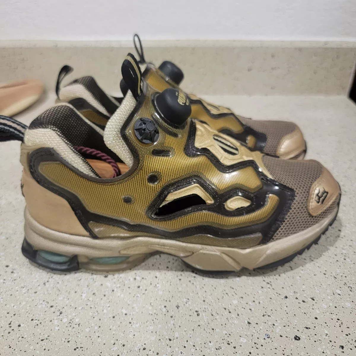 REEBOK PUMP FURY DMX TXT MILLENIUM RETRO SHOES MEN'S SIZE US 5 GOLD BLACK  DV4601