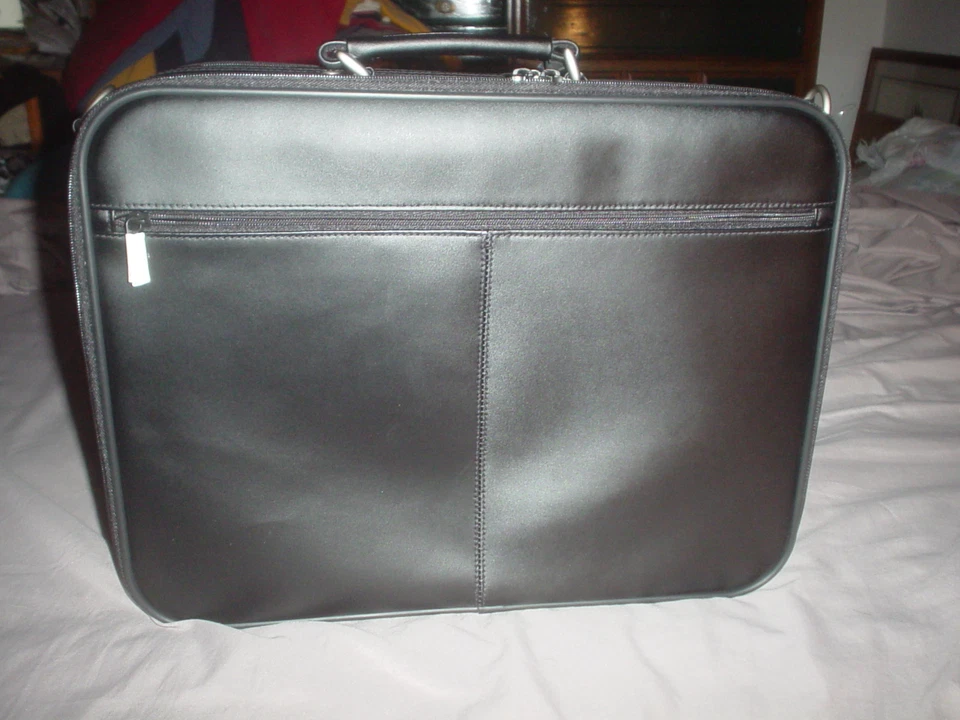 NUEVO - MALETÍN DE CUERO SUMDEX - NUEVO CON ETIQUETAS Foto 3 de 4