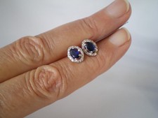 Madagascan Blue Sapphire stud earrings, 1.55 carats, 1.33 grams 925 Sterling sil