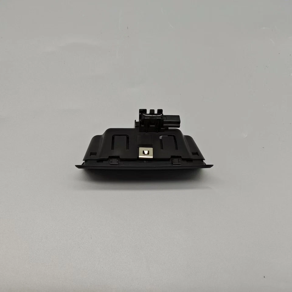 51247118158 For BMW E60 E90 E91 E92 E70 Boot Trunk Handle Release Switch 7118158 Foto 3 de 4