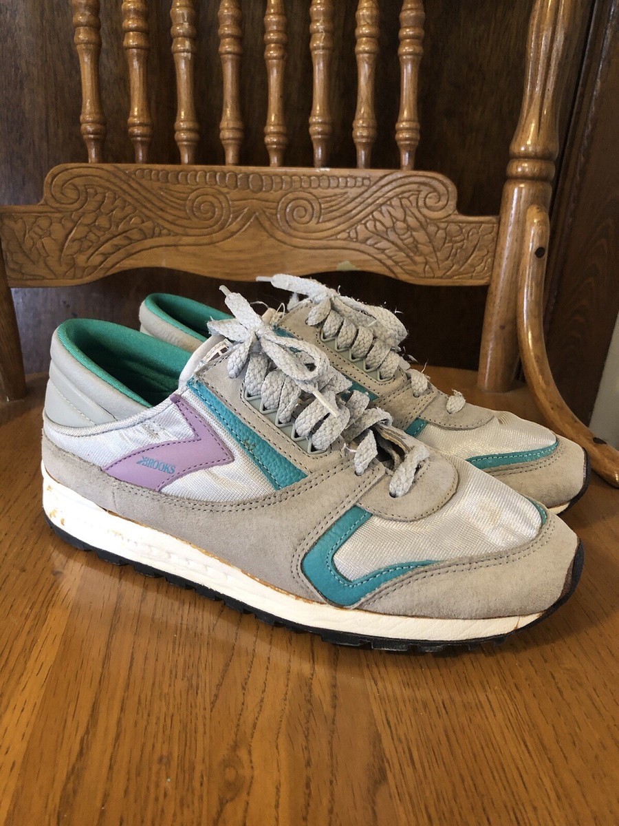 Vintage Brooks Women's Sneaker Green Silver Heritage Running