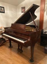 Steinway & Sons M 5&rsquo;7&rdquo; 1942 Mahogany Baby Grand Piano