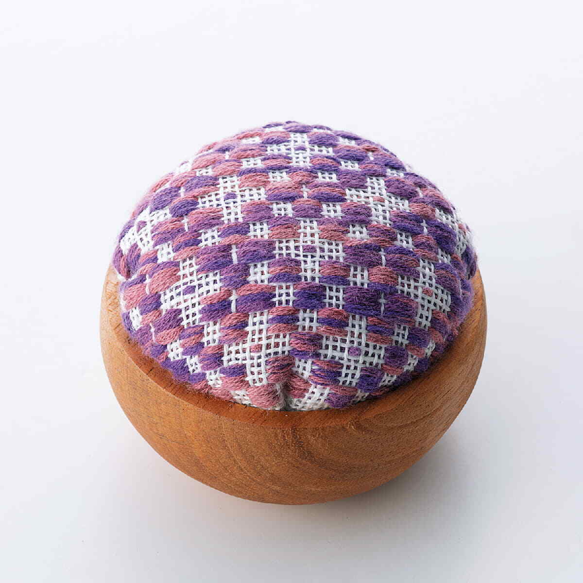 Olympus counted Kogin stitch kit ""Woden Bowl Pin Cusion Hydrangea"", 6,5x5cm, Ori